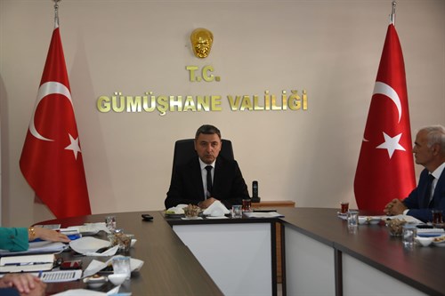 Vali Tanrısever: Tek derdimiz hizmet